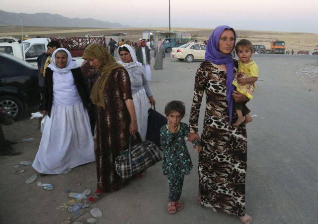 Ρίψεις ανθρωπιστικής βοήθειας στο Ιράκ από βρετανικά και γαλλικά αεροσκάφη